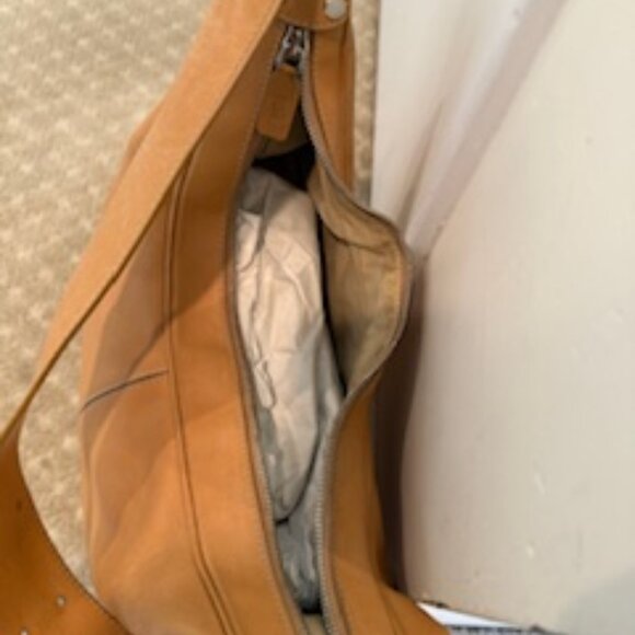 VINTAGE TOD'S TAN LEATHER HOBO BAG HANDBAG * MADE IN ITALY - Picture 11 of 15